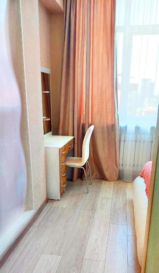 בישקק White Apartment With Panoramic View In The Center מראה חיצוני תמונה